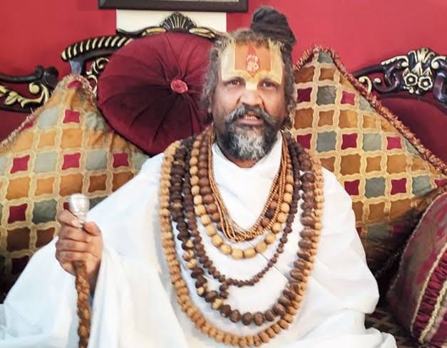 MP Chunav 2023: Role of Babas increasing in elections, playing important role in state politics