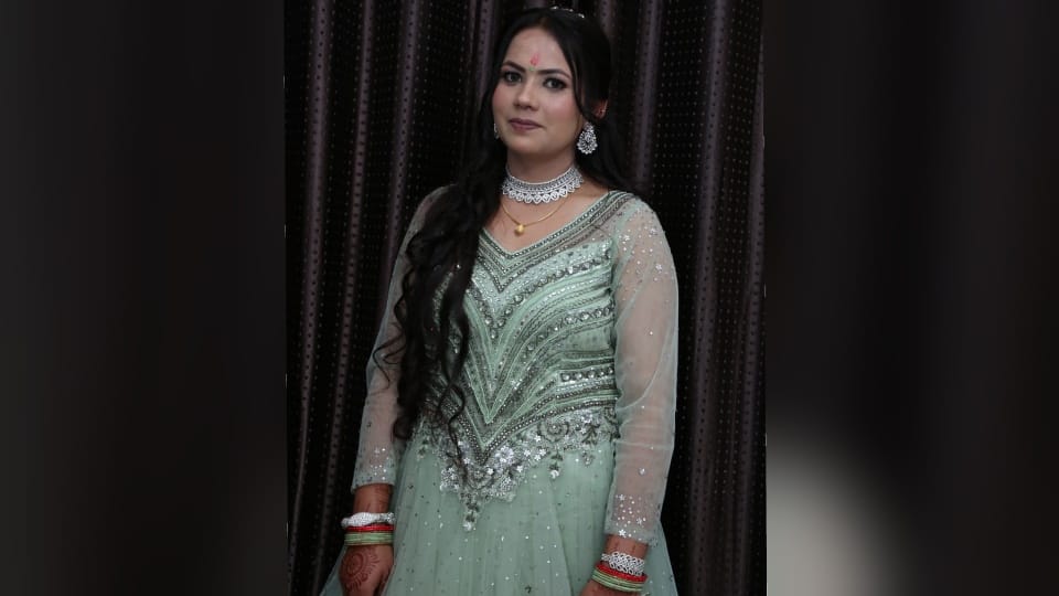 Dehradun Vikas Nagar News Girl dies of suspected fever before Two Days of Marriage fear of dengue
