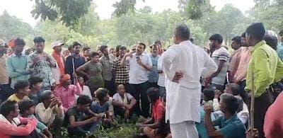 Villagers angry after the death of an old man due to tiger attack in umaria