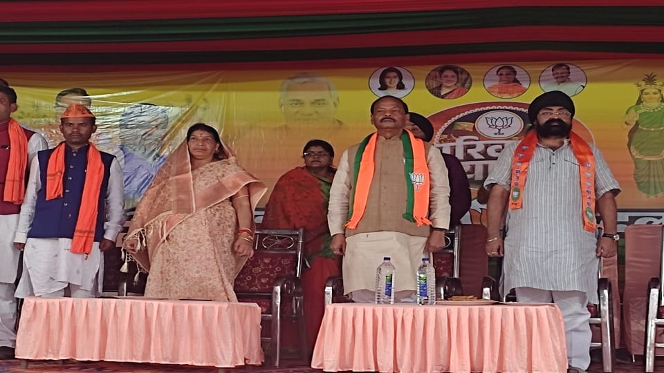Former Chief Minister of Jharkhand Raghuvar Das targeted Priyanka Gandhi and Congress