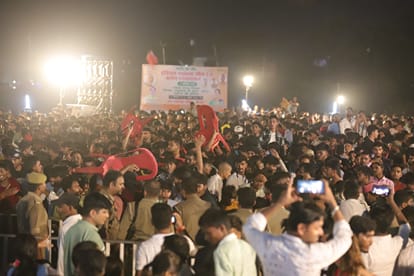 Honey Singh and Akshara's dance in Jaunpur: People danced on the song 'Jaan Marey Lehenga Ye Lucknowaa..'
