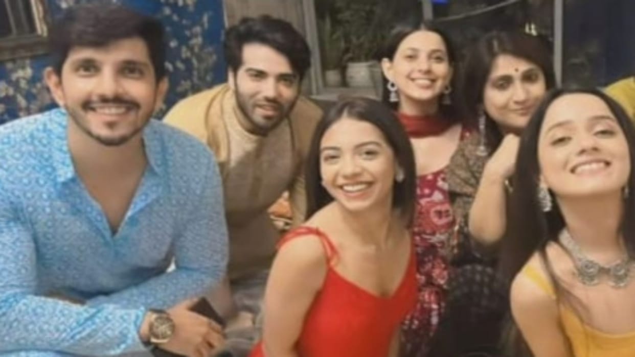 Star plus show pandya store old cast reunion on ganesh chaturthi anwar dhillion alice kaushik and other