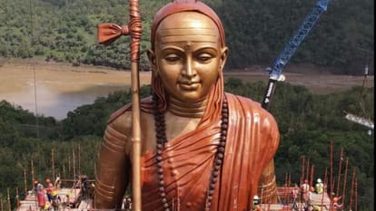 ekatmdham Adiguru Shankaracharya Statue in omkareshwar is a great achievement of the cultural world