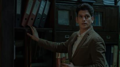 Jaane Jaan Movie Review Netflix Sujoy Ghosh Jaideep Ahlawat Vijay Varma Devotion of suspect X Kiego Higashino