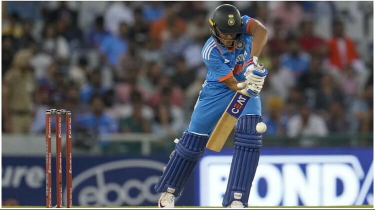 Shubman Gill Tests Positive For Dengue Know Chances To Play In Ind Vs Aus Icc World Cup