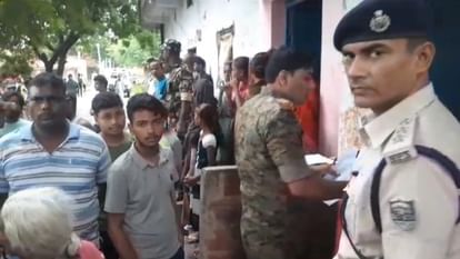 Bihar Crime: बेखौफ अपराधियों ने दिनदहाड़े घर में घुसकर एक व्यक्ति को मारी गोली; मौके पर ही मौत Fearless criminals entered a house in broad daylight and shot a person in Jamui; died on the spot