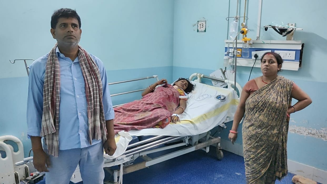 Fearless miscreants entered house and cut the neck of the mother of two small children in Begusarai
