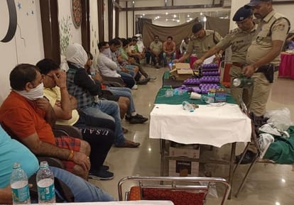 जुआ खेलने वाले लोग गिरफ्तार