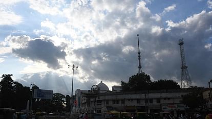 Delhi-NCR Weather: अगले 24 घंटे में बारिश की संभावना, जानें कितना गिरेगा तापमान, 17 अक्तूबर तक बदला रहेगा मौसम Delhi NCR Weather News Chance of rain in Delhi NCR within next 24 hours temperature will drop