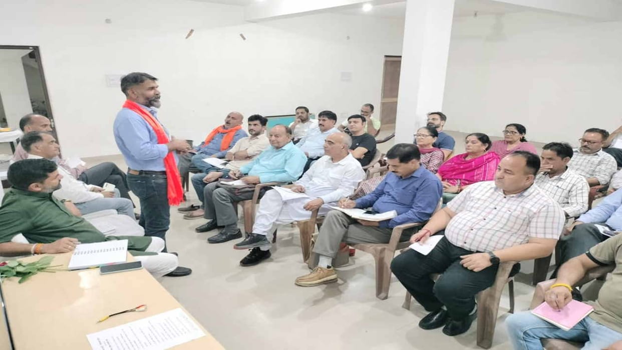 Narendra Attri said - Voter consciousness campaign will make new voters aware