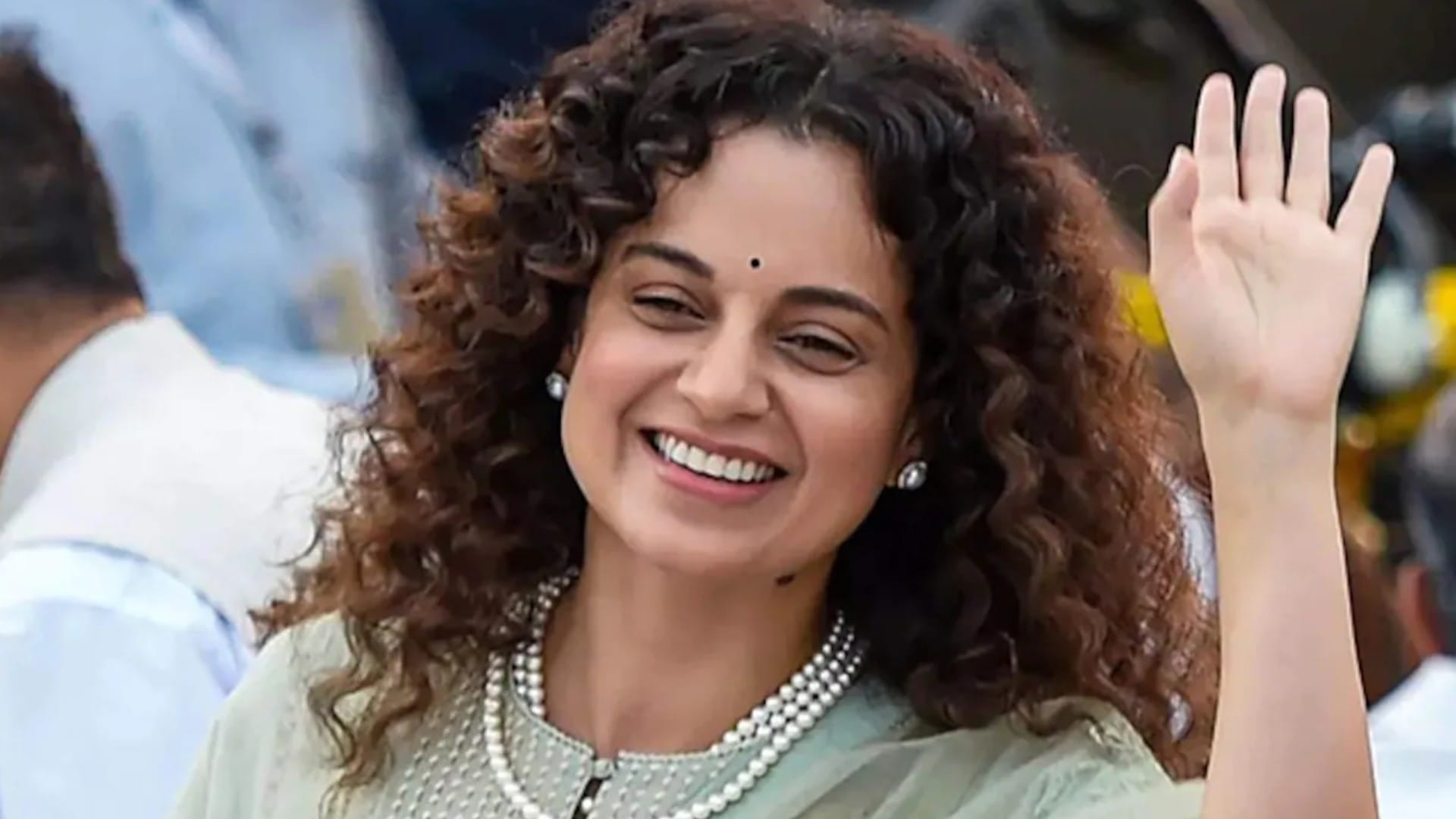Chandramukhi 2 actress Kangana ranaut film tejas teaser will be release on 2 october on Gandhi Jayanti reports