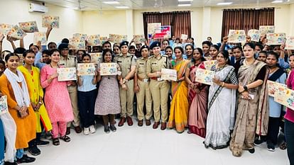 Women safety: पांच Helpline Number और दो Police Mobile App, महिलाओं और छात्राओं को इनकी जानकारी जानना जरूरी Women girls children safety Helpline Number Police Mobile App