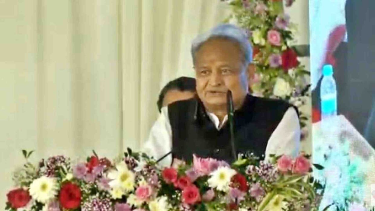 CM Ashok Gehlot reacted to the statement of Leader of Opposition Rajendra Rathore