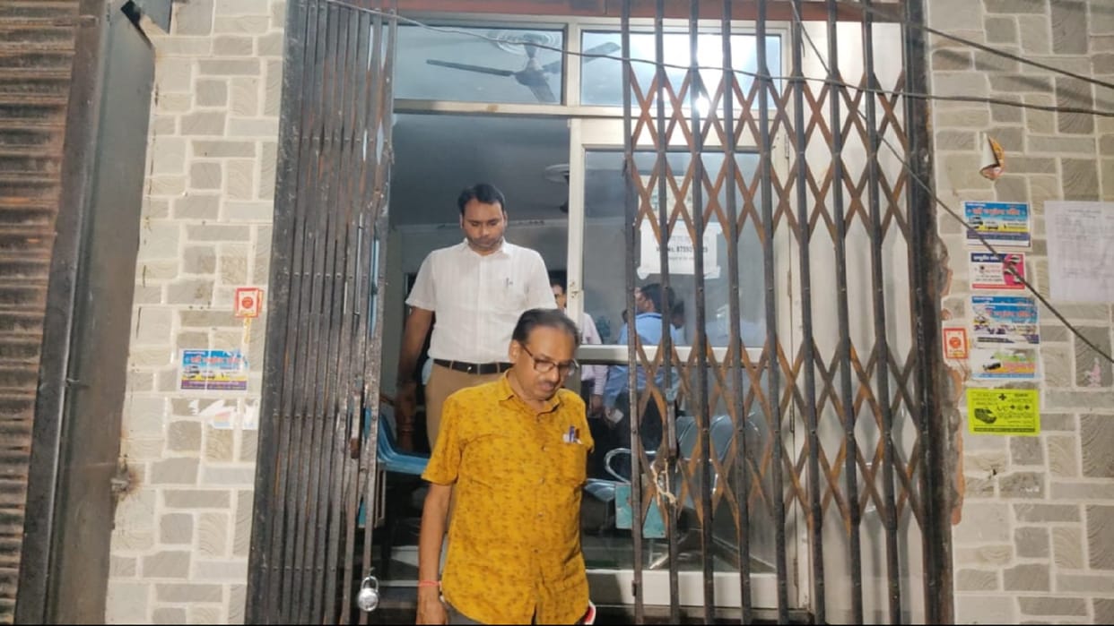 The administration sealed the house along with the hospital, the family was imprisoned on the upper floor.