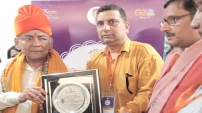Nahan News: डॉ. मनोज को दिल्ली में शंकर दयाल सिंह प्रतिभा सम्मान Shankar Dayal Singh Pratibha Samman to Dr. Manoj in Delhi Shankar Dayal Singh Pratibha Samman, Dr. Manoj nahan