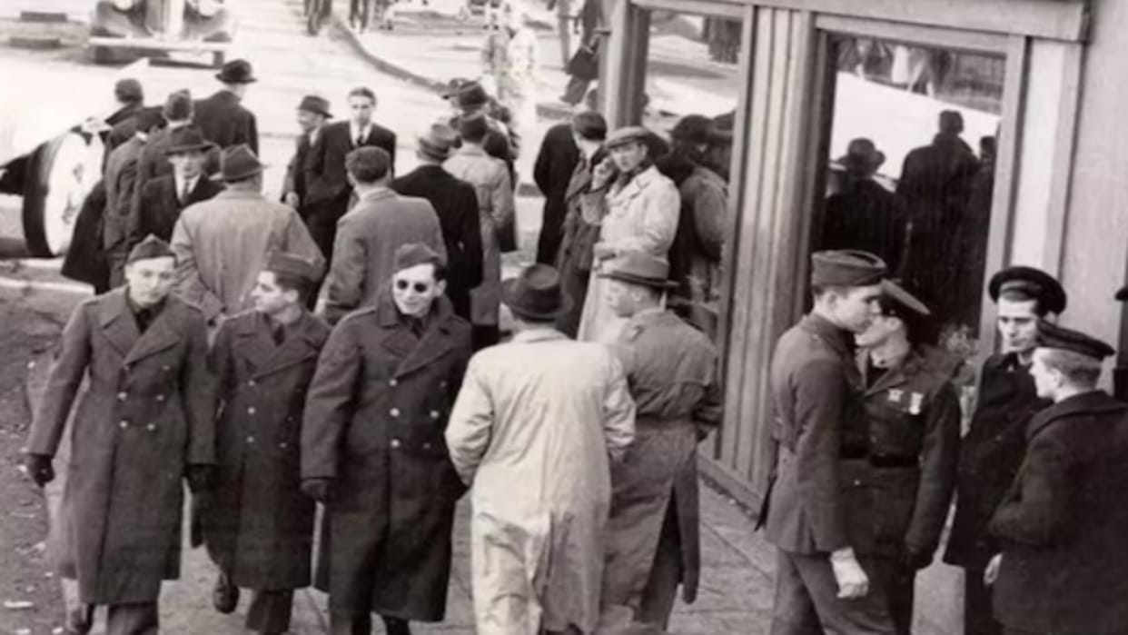 time travel photo man talking on phone 80 year old picture clicked in 1943 world war
