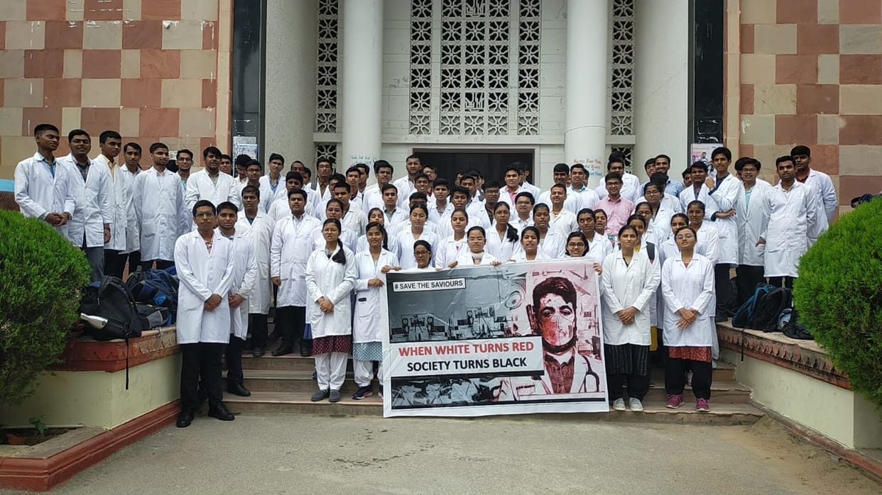 Six students suspended who assaulted junior doctors in BHU hospital strike lasted for 5 days
