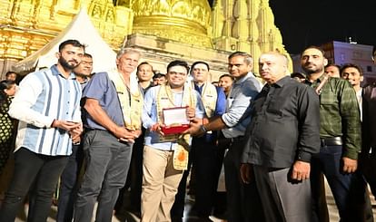 Many former cricketers including BCCI President Roger Binny and Jay Shah worship in kashi Vishwanath mandir