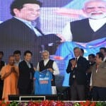 सचिन तेंदुलकर ने पीएम मोदी को दी NAMO वाली जर्सी