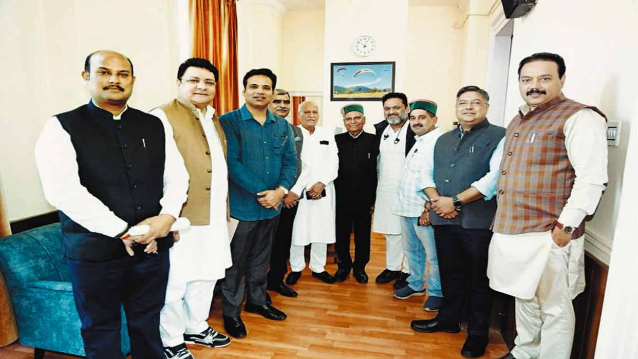 HP Politics: Congress MLAs united to conquer Kangra Fort, know the whole matter
