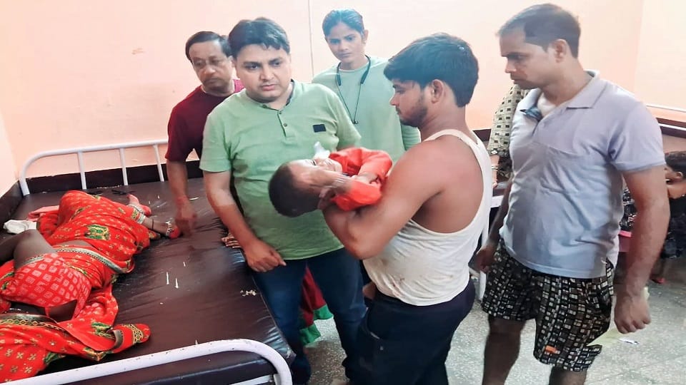 two and half year old girl dies and 24 people injured as DCM overturns in Badaun