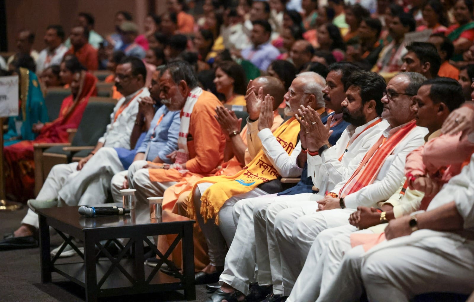 काशी सांसद सांस्कृतिक महोत्सव में पीएम मोदी