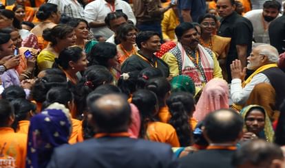 'फिर से बनारस आवे क मौका मिलल हौ': काशी में बोले पीएम, महादेव से पहले मां पार्वती व गंगा को करते हैं प्रणाम PM Modi spoke in Bhojpuri in Varanasi, remembered Ahilya from Kushmanda, Lakshmibai from Vindhyavasini