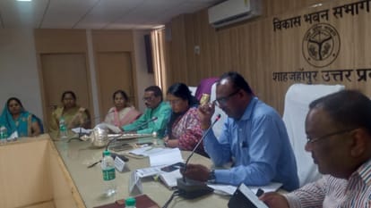 corporators boycotted the Municipal Corporation meeting in Shahjahanpur