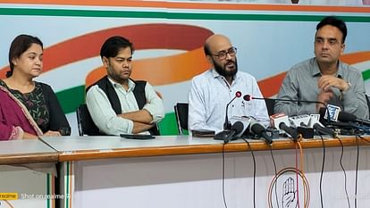 MP Election: कांग्रेस का आरोप- 450 रुपये के गैस सिलेंडर देने में छल कर रही है शिवराज सरकार, सूची करे सार्वजनिक MP Election Congress allegation Shivraj government is cheating in giving gas cylinders worth Rs 450
