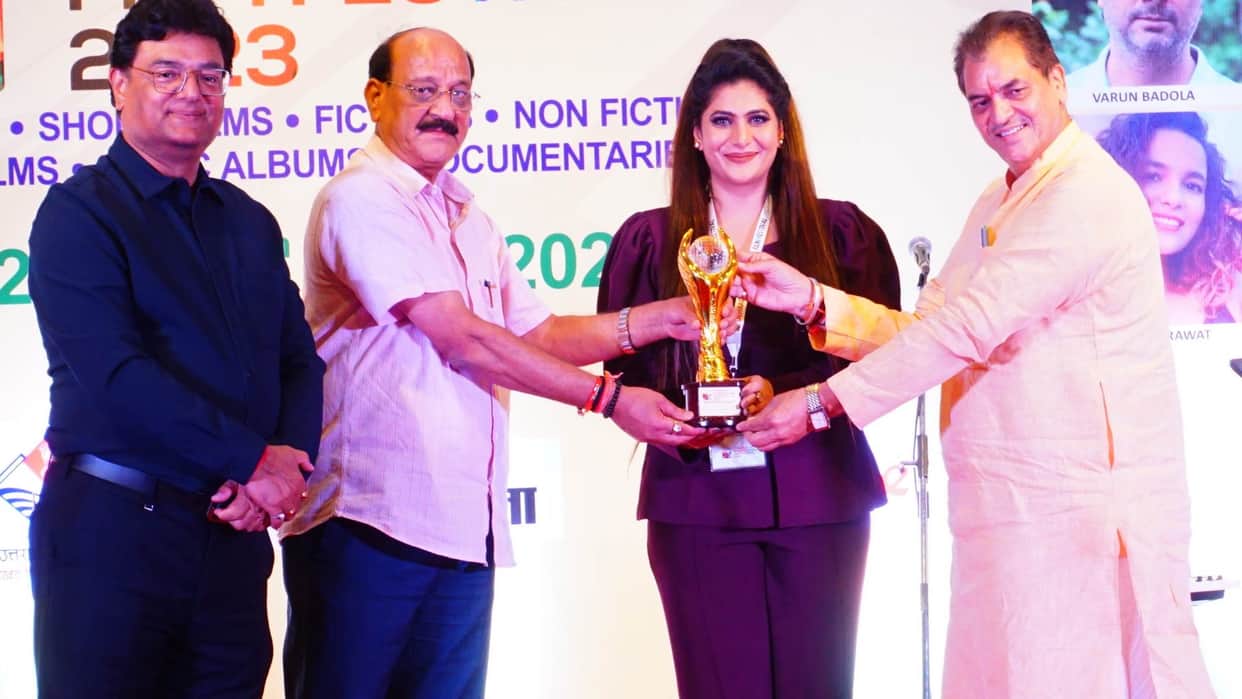 Dehradun International Film Festival begins Film stars gathered Watch photos