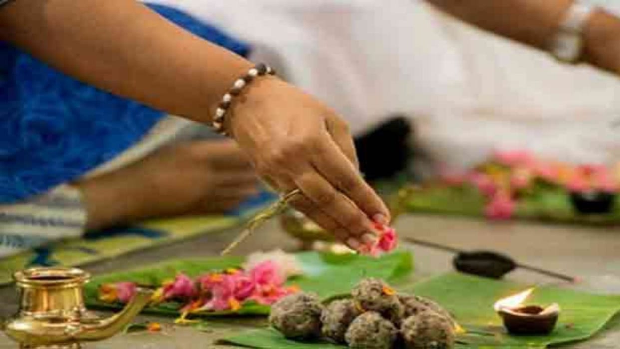 Pitru Paksha: Descendants performed the first Shraddha at the Sangam, 17 generations will be satisfied