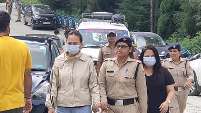 Police raids illegal casino in Rishikesh Neeraj Forest Resort Uttarakhand news in hindi