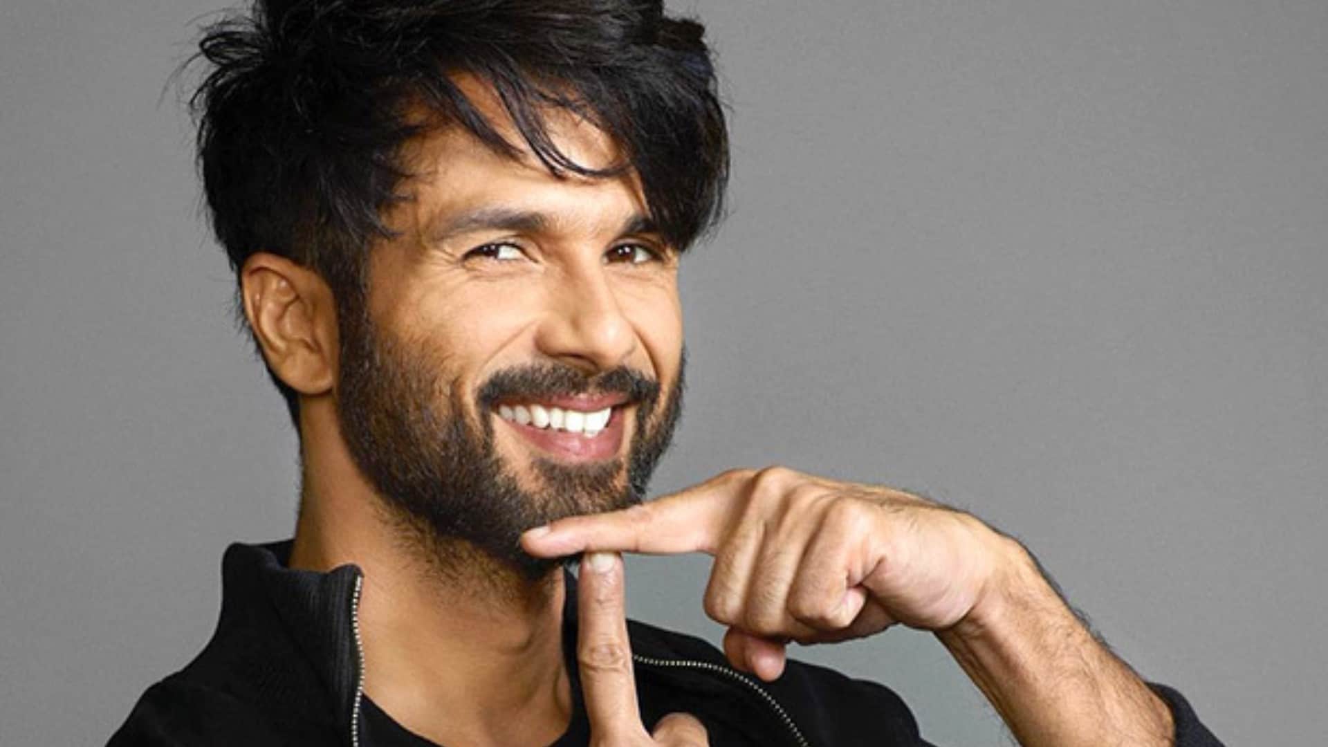Shahid Kapoor reveals he fought and went against makers over wearing glasses in kareena kapoor film jab we met