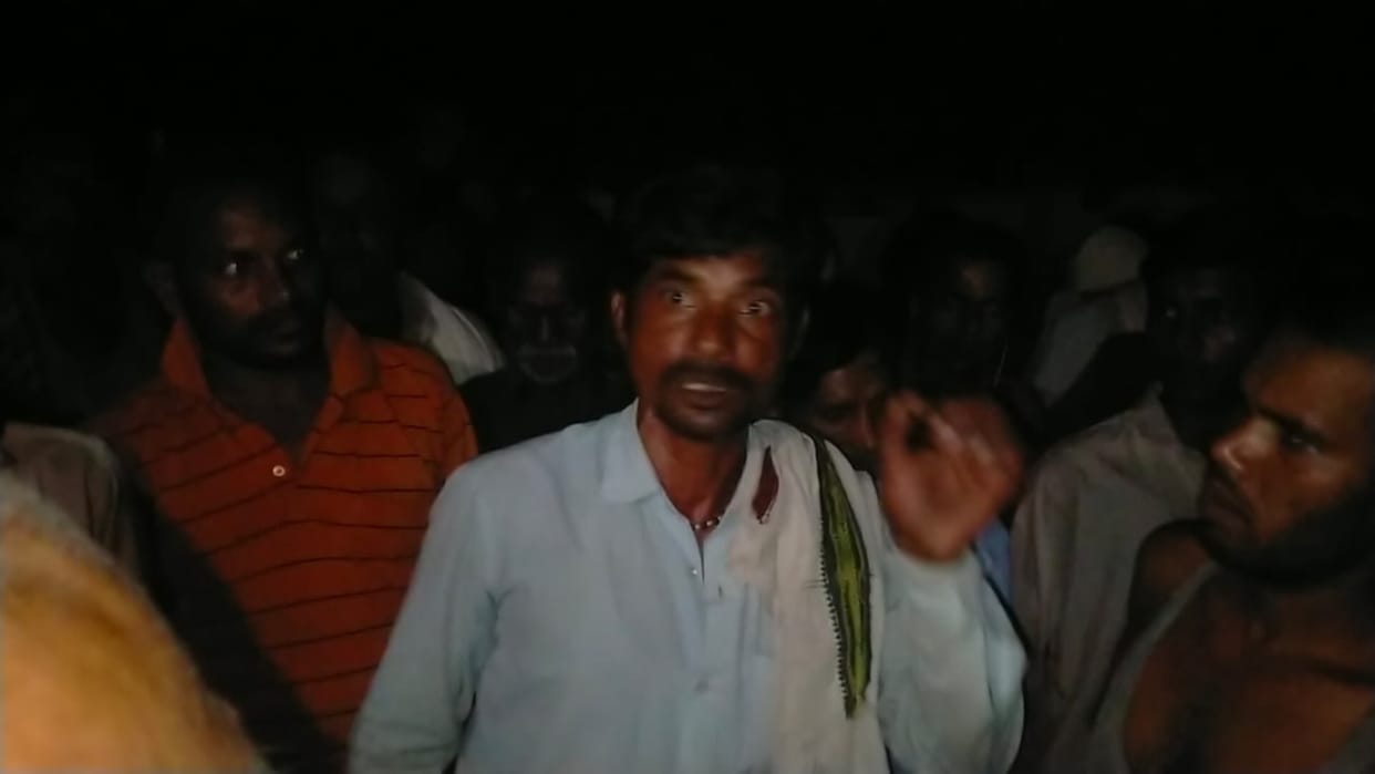 'The inspector had brought a wad of notes, said there was a mistake', family members accused the police