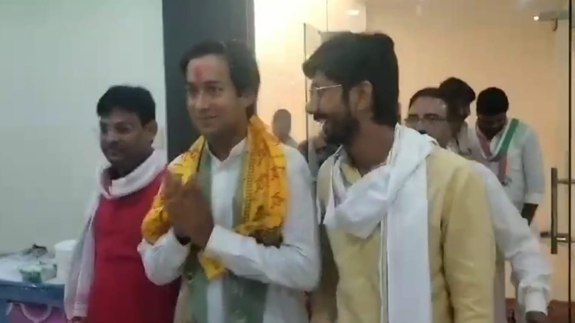 पूर्व कैबिनेट मंत्री जयवर्धन सिंह