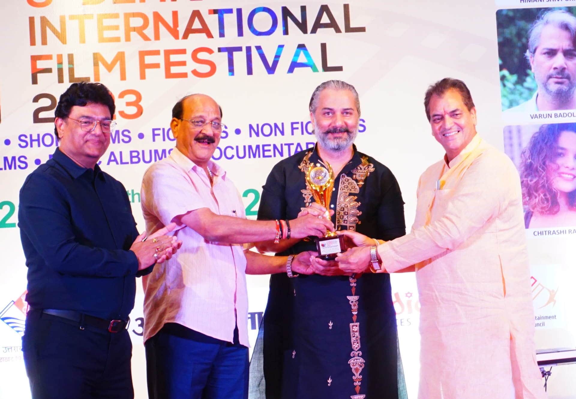 Dehradun International Film Festival begins Film stars gathered Watch photos