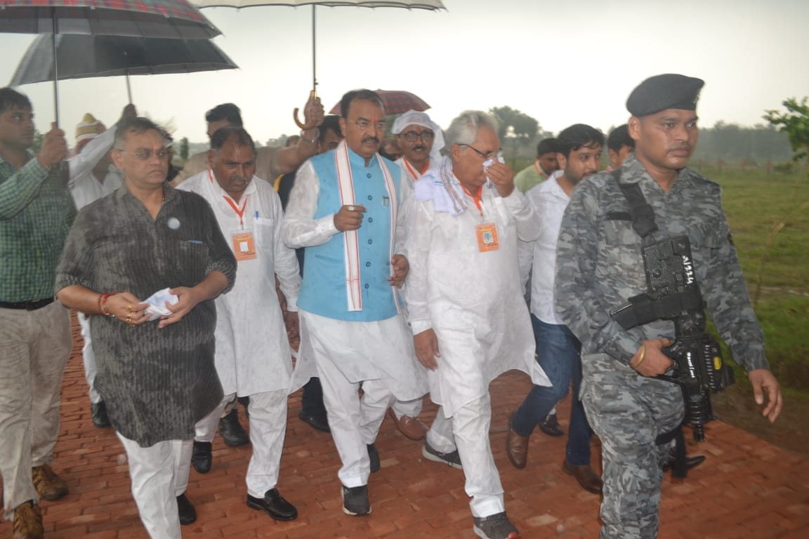 Mission 2024: Deputy Chief Minister arrived to energize the workers amid rain, see in Pictures