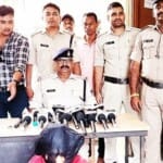 पुलिस की गिरफ्त में आरोपी
