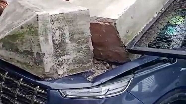 The wall of Mukherjee School collapsed during afternoon rain in Dilshad Garden