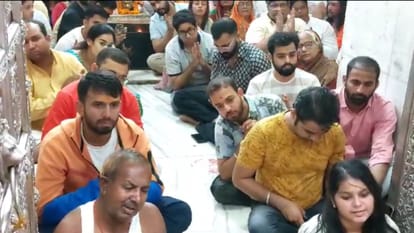 Ujjain News : भारतीय क्रिकेटर जितेश शर्मा ने किए महाकाल के दर्शन, कहा- पहले कोई जानता नहीं था अब लोग पहचानते हैं