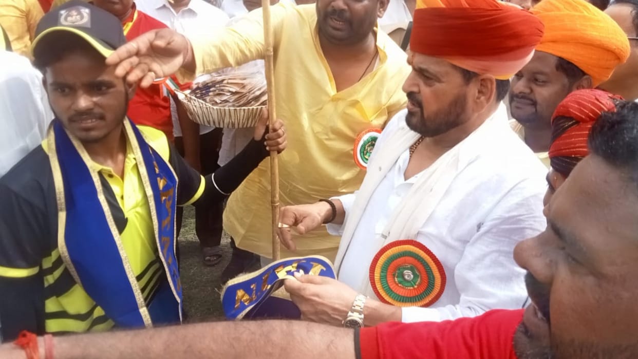 BJP MP Brij Bhushan Sharan Singh speaks on abusing of BJP MP Ramesh Vidhudi.