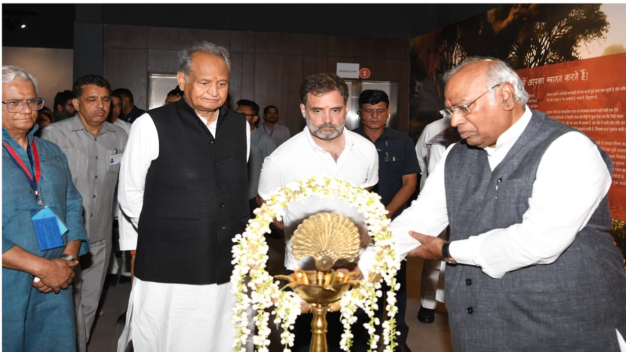 Jaipur Mallikarjun Kharge, Rahul, Gandhi CM Gehlot inaugurated Gandhi Vatika built at a cost of Rs 85 crore