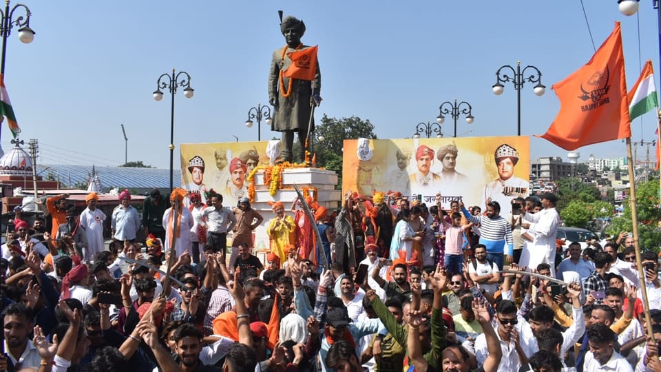 maharaja hari singh jayanti jammu 51 kg laddus distributed
