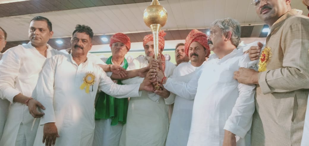 All India Jat Mahasammelan: Khap Chaudharyspeaks on Jat reservation issue, heats up politics of Western UP