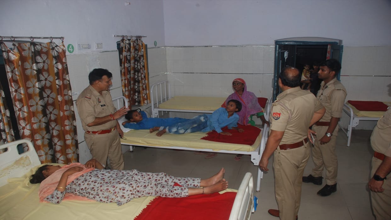 Baghpat: 15 people health deteriorated after eating laddus and all admitted to hospital
