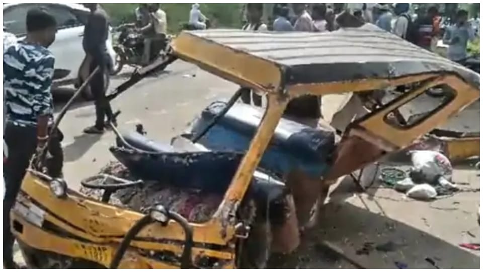 Rajasthan Transport bus hits tempo in Dausa 5 dead and 6 injured