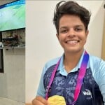 टीवी पर फाइनल मुकाबला देखते शैफाली वर्मा के पिता और माता। स्वर्ण पदक के साथ शैफाली।
