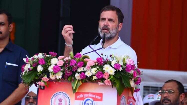 Rahul Gandhi Raipur Visit: रायपुर पहुंचे राहुल गांधी; बिलासपुर में करेंगे बड़ी चुनावी सभा
