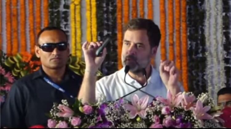 देश में 2 रिमोट कंट्रोल की राजनीति: राहुल गांधी बोले- एक से आता है पैसा,दूसरे से हो जाता है पब्लिक से प्राइवेट