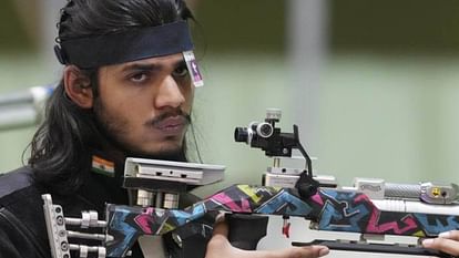 Asian Games: विपश्यना ने दिव्यांश को दिया शूटिंग में दूसरा जन्म, पबजी की लत पर पिता की डांट ने बदली जिंदगी Asian Games 2023: Divyansh Singh Panwar Gold in shooting, father's scolding on PUBG addiction changed his life